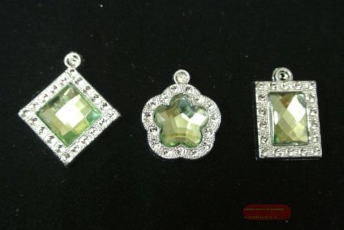 Bild von Anhänger, Schmucksteine 25mm 3-sort, grün 60