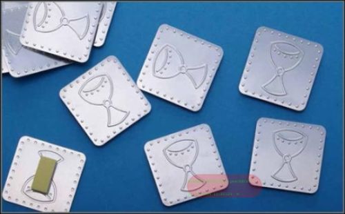 Bild von Aufleger Metall, Kelch 40mm mit Klebepunkt, silber