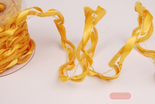 Bild von Band 10m/ 40mm, Nature Wolle Mab, gelb