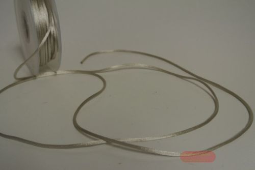 Bild von Band 25m/ 2mm, Seiden-Cord, silber