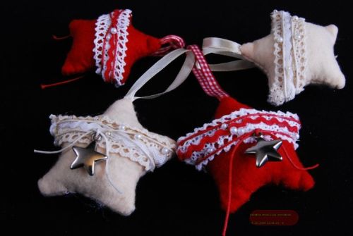 Bild von Anhänger, Stern Filzkissen 7cm - 2x4 Stk, rot & creme