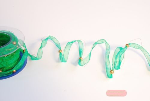 Bild von Girlande 10m/ 10mm, Organza mit Perlen, grün