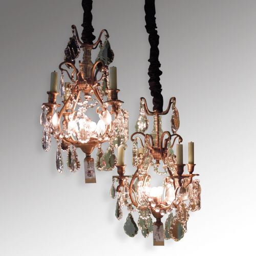 Bild von Lampe hängend, elektrisch & mit Kerzen