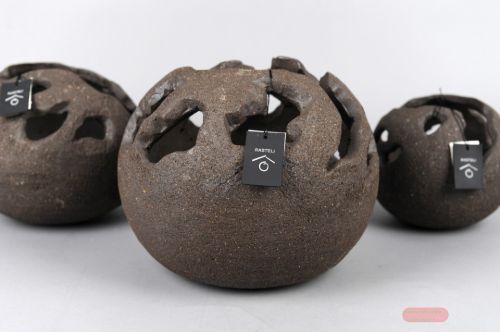 Bild von Kugel, mit Löcher Ø21cm, dunkelbraun*