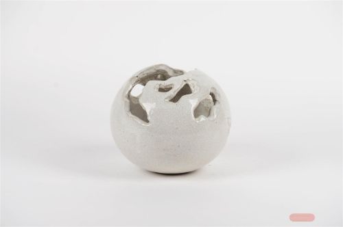 Bild von Kugel, mit Löcher 27cm, weiss