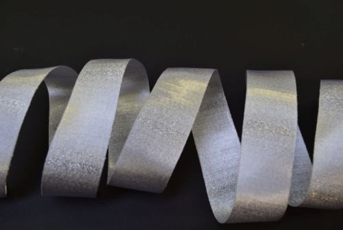 Bild von Band 25m/ 15mm, Lurex in Satin, weiss