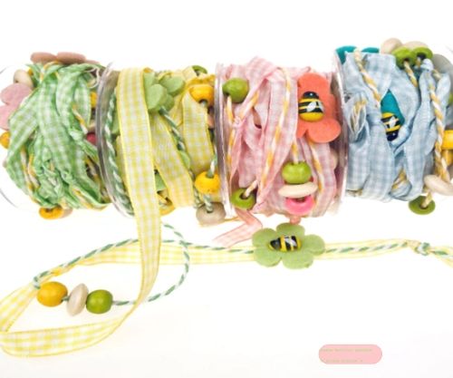 Bild von Girlande 5m/ 10mm, Vichykaro & Blüte, gelb/weiss